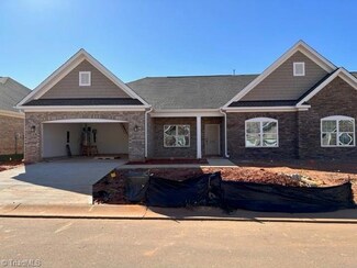 3736 Echo Forest Trail Unit 27, High Point, NC 27265