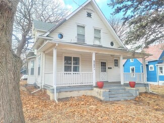 1626 E 9th St, Des Moines, IA 50316