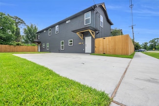 9818 Sandra St Unit A, Houston, TX 77016