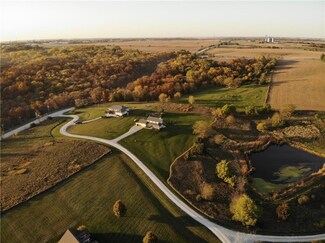 2245 Holliwell Valley Ct, Winterset, IA 50273