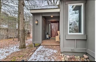 48 Telstar, Lake Harmony, PA 18624