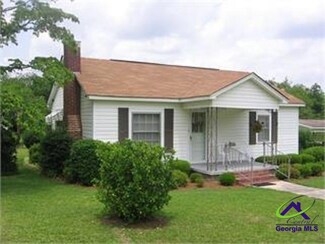99 Fourth St, Danville, GA 31017