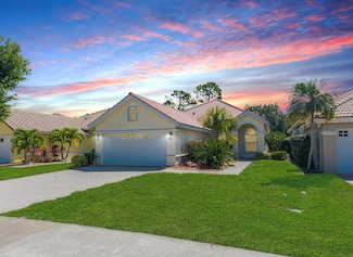 562 SW New Castle Cove, Port Saint Lucie, FL 34986