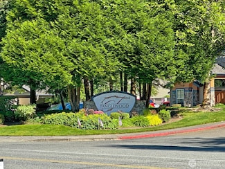 25025 SE Klahanie Blvd Unit K102, Issaquah, WA 98029