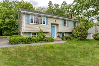 9 Linda St, Foxboro, MA 02035