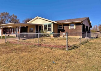 5903 NW Dearborn Ave, Lawton, OK 73505