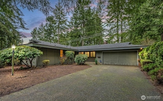 4802 95th Ave W, University Place, WA 98467