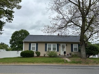 98 Varnum Rd, Dracut, MA 01826