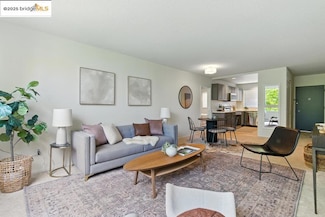 2601 College Ave Unit 203, Berkeley, CA 94704