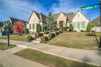6208 Hazeltine Dr, Edmond, OK 73025