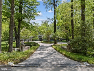 721 John Barry Dr, Bryn Mawr, PA 19010