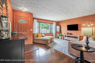 418 Chanticleer Trail, Lansing, MI 48917