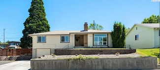2115 W 8th Place, Kennewick, WA 99336