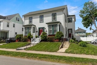 11 Haseltine St Unit B, Haverhill, MA 01835