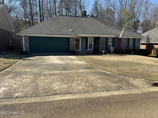 719 Lansdowne Ln, Ridgeland, MS 39157