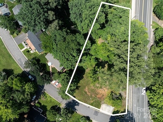 4800 Valley Stream Rd, Charlotte, NC 28209