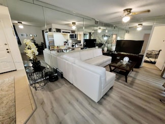 20075 NE 3rd Ct Unit 4, Miami, FL 33179