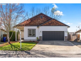 716 Eric Dr, Molalla, OR 97038