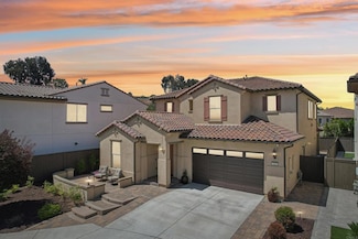 106 Flores Ln, Vista, CA 92083