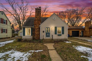 142 W 22nd St, Holland, MI 49423