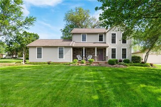 1675 King Dr, Uniontown, OH 44685