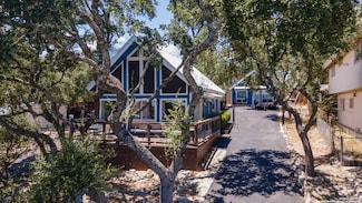 1544 Trailridge Dr, Canyon Lake, TX 78133
