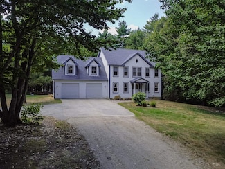 762 Robinson Rd, Pembroke, NH 03275