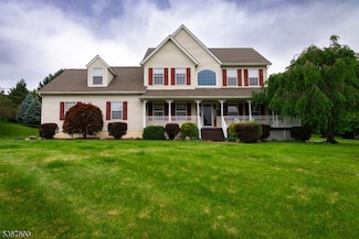 10 Links Ct, Sparta, NJ 07871
