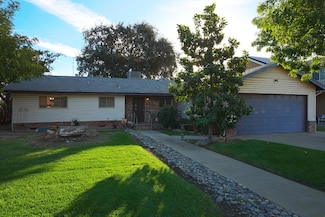 1041 Golden Gate Ave, Dos Palos, CA 93620