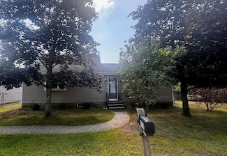 471 Hubbard Rd, Berwick, ME 03901