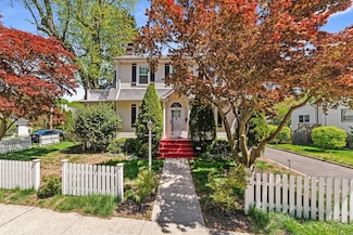 561 Ashford Ave, Ardsley, NY 10502