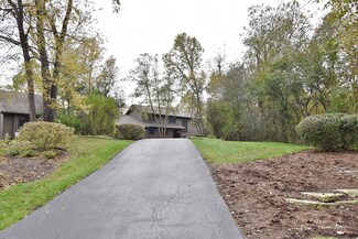 1907 Shoreline Dr Unit 2, Saint Charles, IL 60174