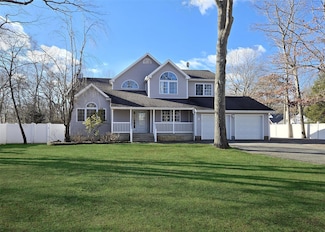 308A Lake Ave S, Nesconset, NY 11767