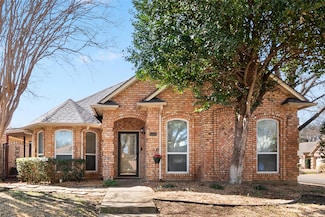 1300 Boardwalk St, Arlington, TX 76011
