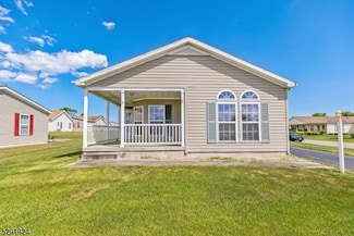 5 Bridgewater Ave, Stafford Township, NJ 08050