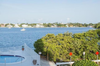 301 Croton Ave Unit 303, Lantana, FL 33462