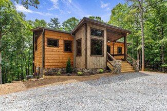 41 Lena Ct, Morganton, GA 30560