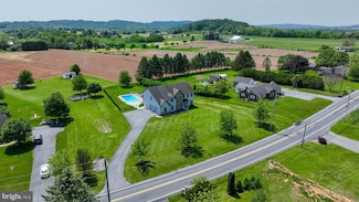 505 W Route 897, Reinholds, PA 17569
