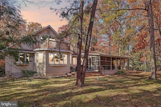 7 Pontiac Dr, Medford, NJ 08055