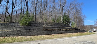 4057 Dunes Pkwy, Norton Shores, MI 49441