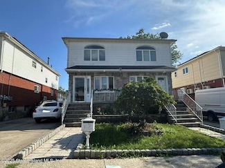 38 Bowling Green Place, Staten Island, NY 10314