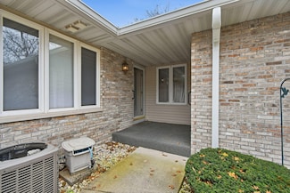 404 Monica Ave, Burlington, WI 53105