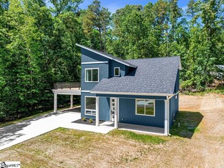 100 Plum Ct, Westminster, SC 29693