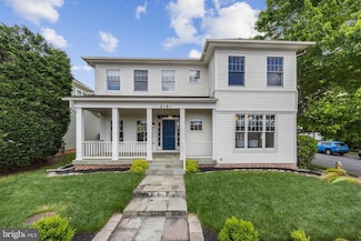 2181 S Glebe Rd, Arlington, VA 22204