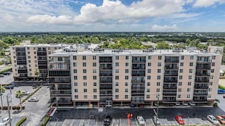 2901 26th St W Unit 301, Bradenton, FL 34205