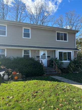 148 N 22nd St Unit 2 nd floor, Wyandanch, NY 11798