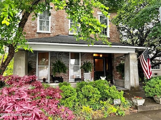 218 Locust St, Jeffersonville, IN 47130