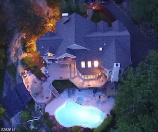 6 Summit Terrace N, Kinnelon, NJ 07405