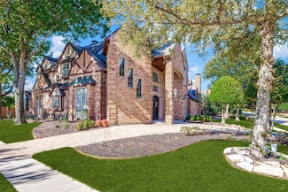 3400 Snidow Dr, Plano, TX 75025