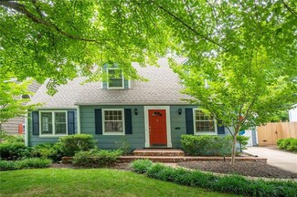 5622 Norwood Rd, Fairway, KS 66205